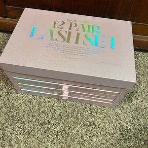 Glitz and Glam Tru beauty 12 Pair Lash Set w/box Storage Box